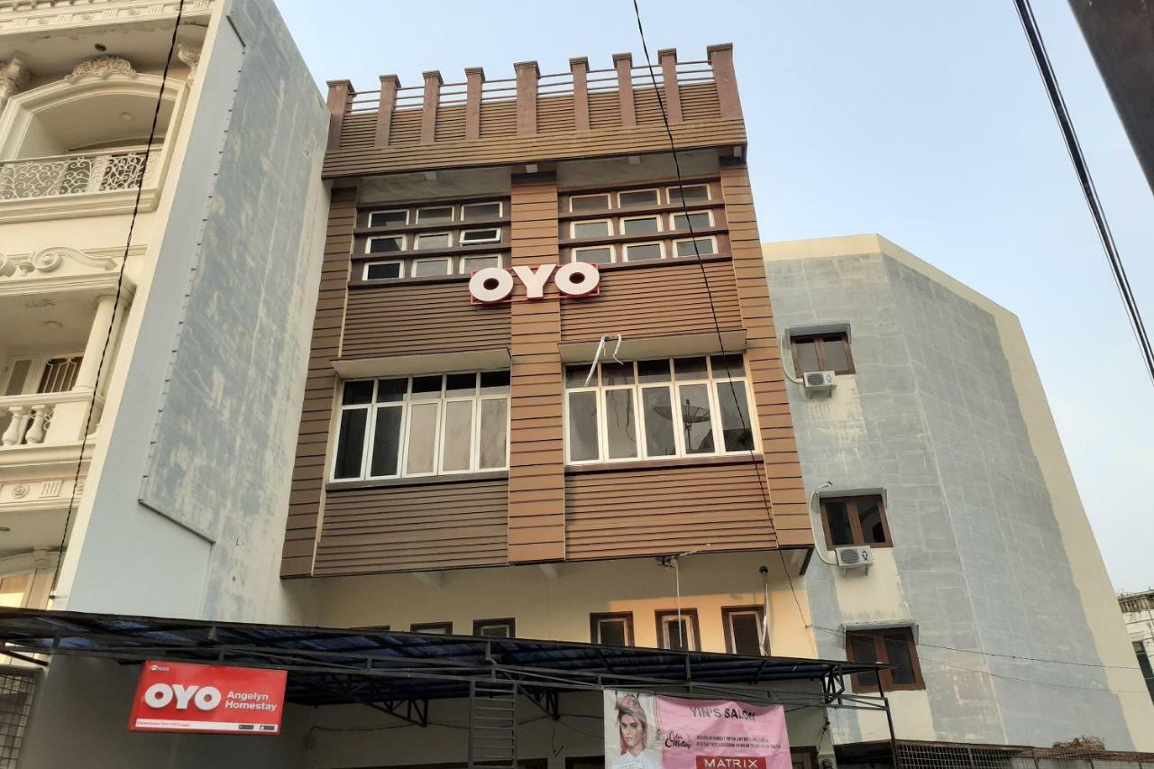 Oyo 1053 Angelyn Home Stay Medan Exterior foto